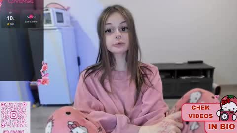 Snapshot of melonipinkbb chatting on March 7, 2025, 1:18 pm MELONI online show from March 7, 2025, 1:18 pm