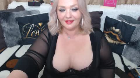 melyssamilfxxx online show from May 21, 2026, 4:08 am