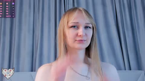 Snapshot of memento_mary chatting on February 7, 2025, 4:03 pm The princess of your dreams online show from February 7, 2025, 4:03 pm