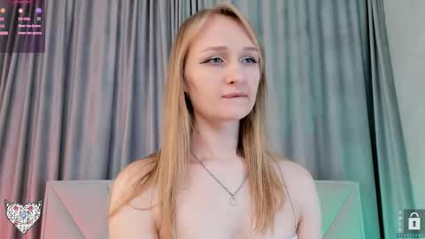 Snapshot of memento_mary chatting on March 4, 2025, 3:26 pm The princess of your dreams online show from March 4, 2025, 3:26 pm
