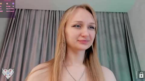 Snapshot of memento_mary chatting on March 5, 2025, 12:38 am The princess of your dreams online show from March 5, 2025, 12:38 am