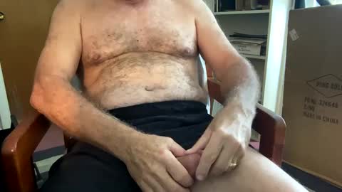 Mimis man online show from February 8, 2025, 7:05 pm