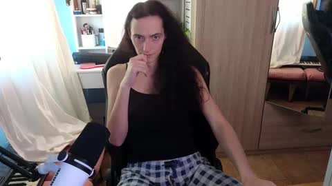 Snapshot of memisecrets chatting on June 2, 2026, 3:58 pm Megumi Aina online show from June 2, 2026, 3:58 pm