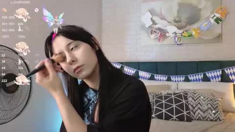 Snapshot of meomeee chatting on September 24, 2025, 4:43 pm Meo online show from September 24, 2025, 4:43 pm