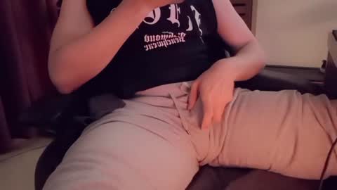 MEOW online show from July 8, 2026, 12:26 am