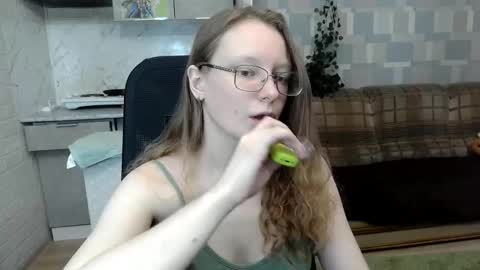 meowcr online show from September 19, 2025, 1:01 pm