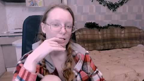 meowcr online show from October 11, 2025, 5:44 pm