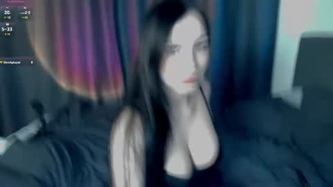 Melissa online show from July 17, 2026, 3:50 pm