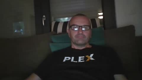 Snapshot of mep222 chatting on December 14, 2024, 4:09 pm Pat online show from December 14, 2024, 4:09 pm