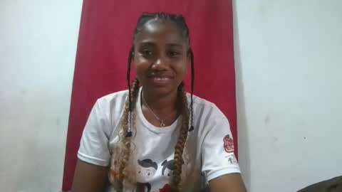 meraldaaaa online show from October 4, 2025, 10:08 pm