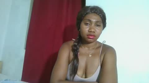 meraldaaaa online show from November 9, 2025, 10:41 pm