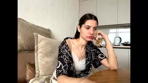 Snapshot of meralynn chatting on April 18, 2026, 9:02 am LEVA online show from April 18, 2026, 9:02 am