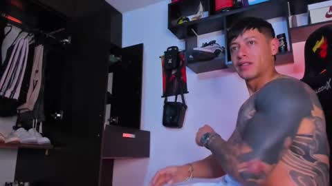 Neith online show from October 3, 2025, 9:06 am