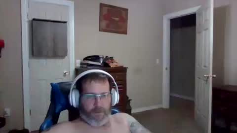 mercer1977 online show from December 14, 2025, 4:45 pm