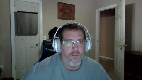 Snapshot of mercer1977 chatting on May 3, 2026, 11:22 pm mercer1977 online show from May 3, 2026, 11:22 pm