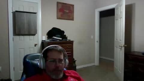 Snapshot of mercer1977 chatting on May 8, 2026, 12:49 am mercer1977 online show from May 8, 2026, 12:49 am
