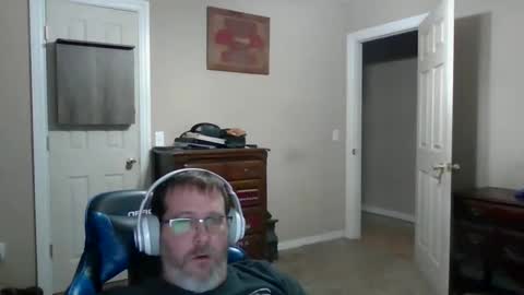 Snapshot of mercer1977 chatting on May 14, 2026, 1:18 pm mercer1977 online show from May 14, 2026, 1:18 pm