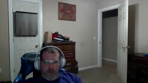 Snapshot of mercer1977 chatting on May 21, 2026, 2:02 pm mercer1977 online show from May 21, 2026, 2:02 pm