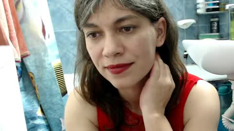 Snapshot of merciylove chatting on April 19, 2026, 4:39 pm Miss Helena online show from April 19, 2026, 4:39 pm