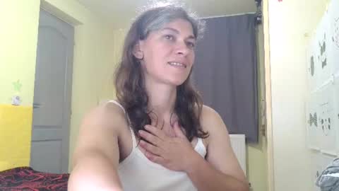 Miss Helena online show from June 25, 2026, 5:39 pm