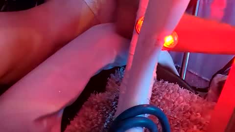 Snapshot of merelyalover chatting on November 14, 2025, 1:21 pm gurlnips online show from November 14, 2025, 1:21 pm