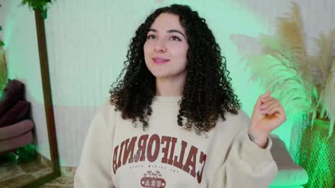 Merida Bell online show from September 17, 2025, 3:41 am