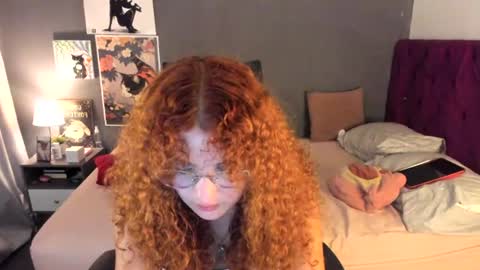 laura 3 i am independent model online show from July 29, 2026, 1:59 am
