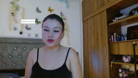 meriilyn_monroe724 online show from October 10, 2025, 11:15 pm
