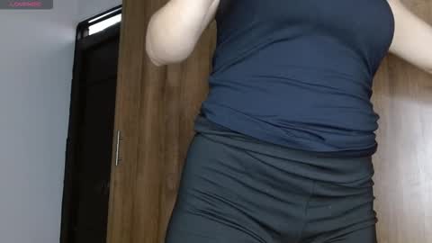 meriilyn_monroe724 online show from February 9, 2026, 4:22 pm