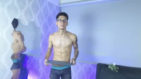 merlin_2026 online show from July 16, 2026, 7:53 pm