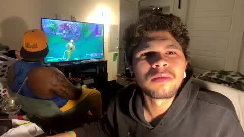 Snapshot of merlinharriss chatting on February 19, 2025, 4:01 am Merlinz Magic online show from February 19, 2025, 4:01 am