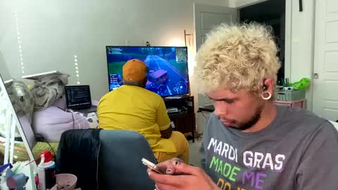 Snapshot of merlinharriss chatting on March 12, 2025, 9:24 pm Merlinz Magic online show from March 12, 2025, 9:24 pm