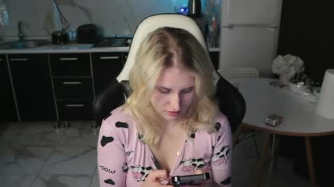 Merty online show from April 16, 2026, 9:15 pm