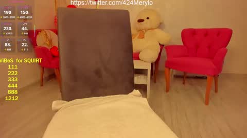 Snapshot of mery_lo chatting on February 17, 2025, 12:32 am Mery lo online show from February 17, 2025, 12:32 am