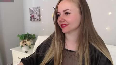 Snapshot of merycheris chatting on May 6, 2026, 2:11 pm Mery online show from May 6, 2026, 2:11 pm