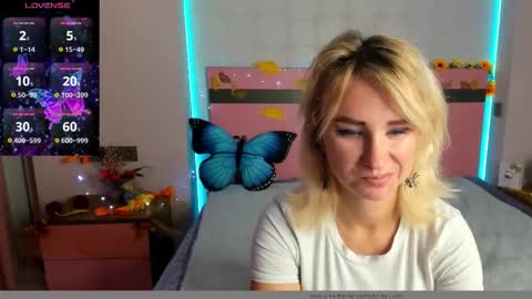 Snapshot of merymidnight chatting on October 15, 2025, 6:13 am merymidnight online show from October 15, 2025, 6:13 am