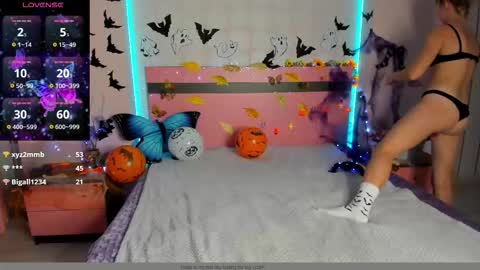 Snapshot of merymidnight chatting on October 17, 2025, 6:49 am merymidnight online show from October 17, 2025, 6:49 am