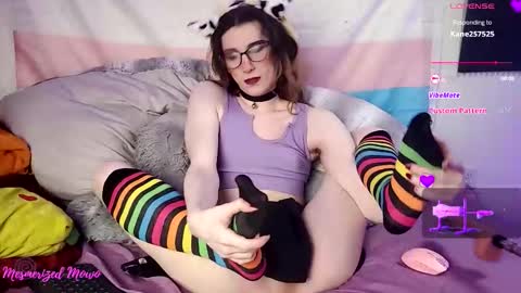 mesmerized_mowo online show from January 14, 2026, 5:29 pm