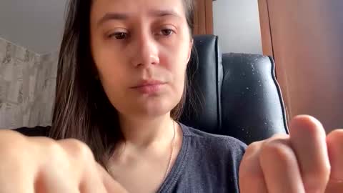 Jessica online show from April 19, 2026, 7:51 am