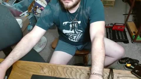 metalsharkk online show from January 28, 2025, 12:00 pm