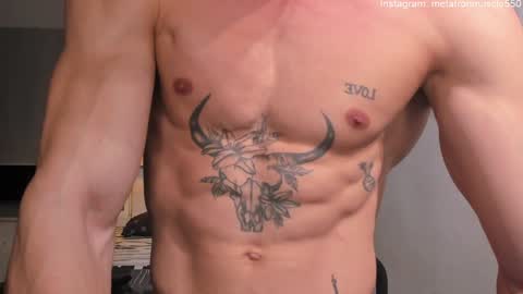 Snapshot of metatron_muscle chatting on December 2, 2024, 3:47 am Dany online show from December 2, 2024, 3:47 am