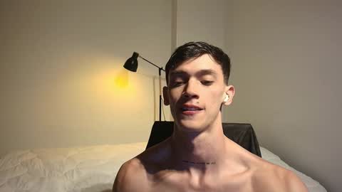 Snapshot of metatron_muscle chatting on February 1, 2025, 1:44 am Dany online show from February 1, 2025, 1:44 am