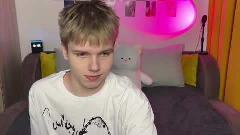 Arthur online show from March 4, 2026, 8:04 pm