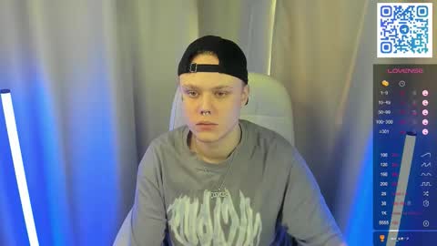 Mett online show from November 19, 2025, 2:44 am