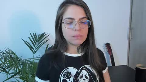 Meurif online show from May 21, 2026, 1:01 am