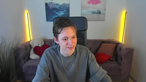 MEVERIK OUSHEN online show from May 30, 2026, 8:39 pm
