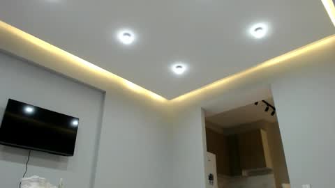 Mey  Kylie online show from March 9, 2025, 10:19 am