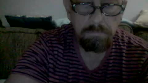 Snapshot of mhitch924 chatting on June 17, 2026, 1:19 am mhitch924 online show from June 17, 2026, 1:19 am