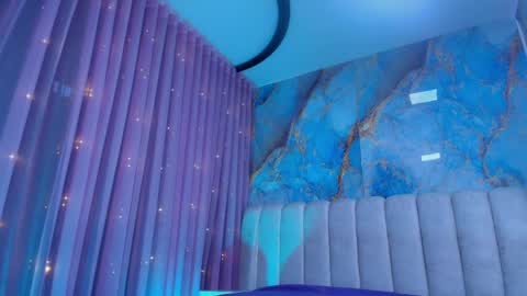 Emi online show from April 8, 2026, 7:36 pm