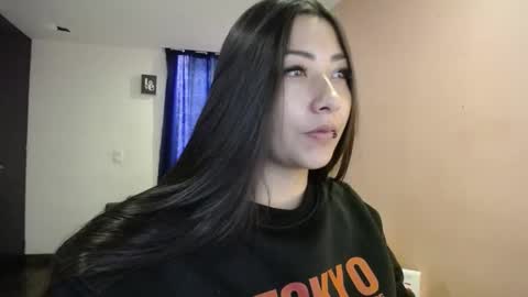 Mia zoe online show from January 10, 2025, 8:59 pm